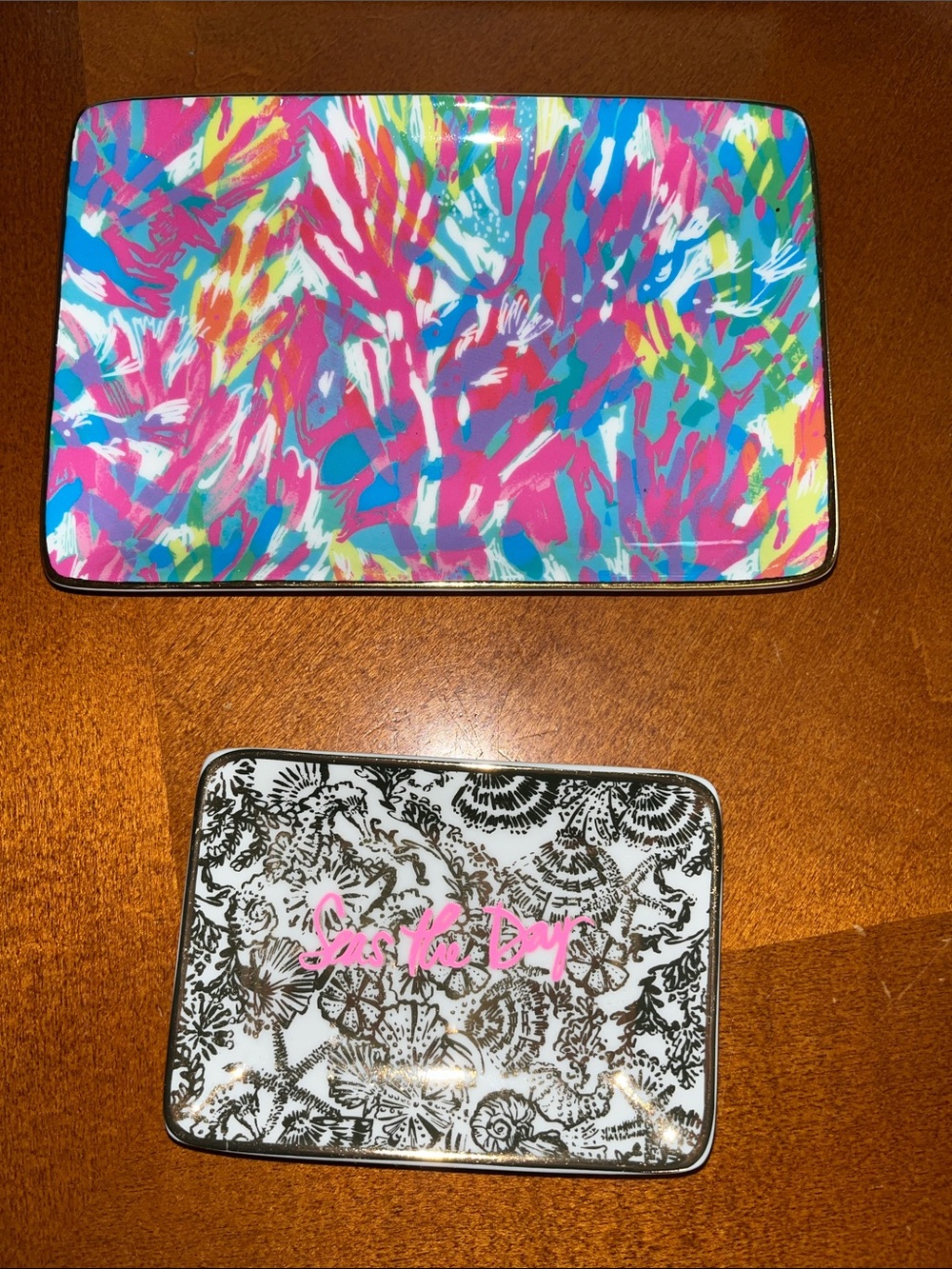 LP trays  x 2. Large one only 6.5 wide X 4.5 high.  Small is 4.25” x 3” high NWB
